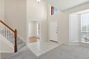 105 Dorsett Dr, Irving, TX 75063 - Photo 3