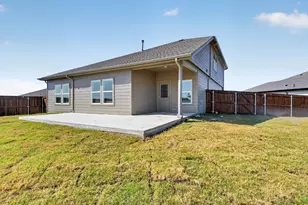 1112 Belhaven St, Granbury, TX 76048 - Photo 35