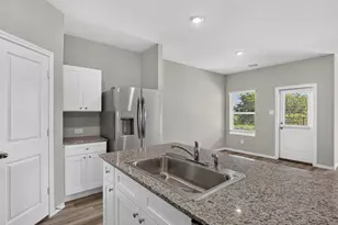 1112 Belhaven St, Granbury, TX 76048 - Photo 11