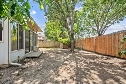 3321 Harbourtown Drive, Grand Prairie, TX 75052 - Photo 37