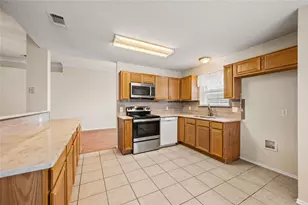 3321 Harbourtown Dr, Grand Prairie, TX 75052 - Photo 17