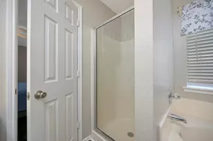 6354 Stonewater Bend Trail, Fort Worth, TX 76179 - Photo 15