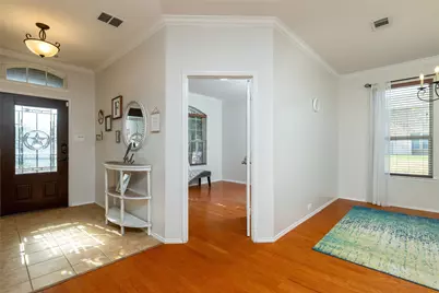 15647 Gatehouse Drive, Fort Worth, TX 76262 - Photo 5