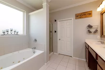15647 Gatehouse Drive, Fort Worth, TX 76262 - Photo 27