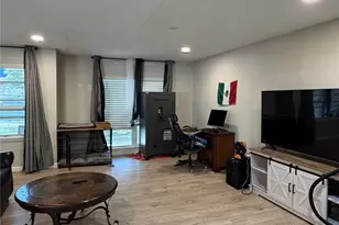 1001 E Linda Dr, Garland, TX 75041 - Photo 7
