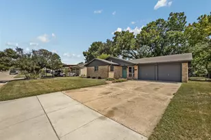 703 Whitener Rd, Euless, TX 76040 - Photo 19