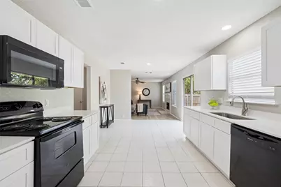 7020 Glenshire Drive, Arlington, TX 76002 - Photo 9