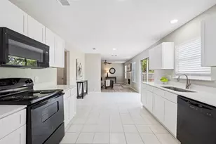 7020 Glenshire Dr, Arlington, TX 76002 - Photo 9