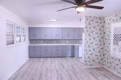 2705 Sunset Street, Denison, TX 75020 - Photo 3
