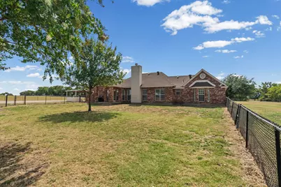 627 County Road 4445, Trenton, TX 75490 - Photo 25
