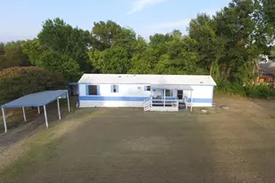 507 Mason Dr, Seven Points, TX 75143 - Photo 3