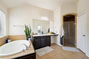 929 Green Coral Dr, Little Elm, TX 75068 - Photo 17