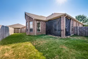 929 Green Coral Dr, Little Elm, TX 75068 - Photo 25