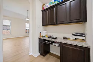 929 Green Coral Dr, Little Elm, TX 75068 - Photo 11