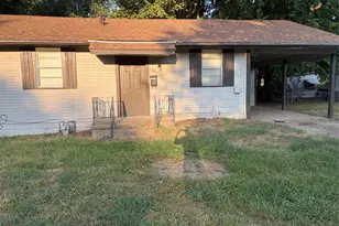 120 23rd St NW, Paris, TX 75460 - Photo 1