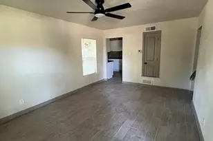 1507 Maple Dr, Garland, TX 75042 - Photo 7