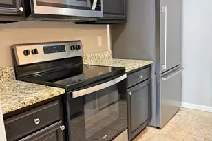 8601 Park Ln, Dallas, TX 75231 - Photo 17