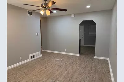 2505 Normont Circle, Fort Worth, TX 76103 - Photo 3