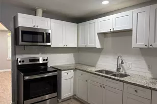 2505 Normont Cir, Fort Worth, TX 76103 - Photo 9