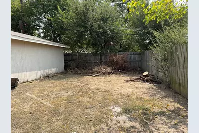 2505 Normont Circle, Fort Worth, TX 76103 - Photo 17