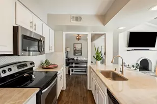 5916 Sandhurst Ln, Dallas, TX 75206 - Photo 7