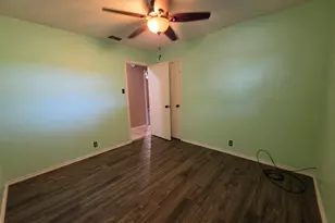 2024 Pebblecreek Dr, Cleburne, TX 76033 - Photo 11