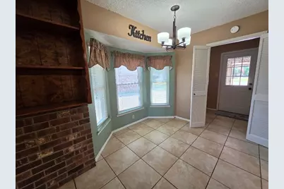 2024 Pebblecreek Drive, Cleburne, TX 76033 - Photo 9
