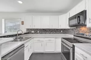 2111 Prairie Creek Trail, Garland, TX 75040 - Photo 11