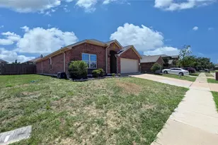 344 Coral Vine Ln, Burleson, TX 76028 - Photo 3
