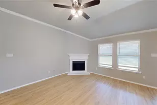 344 Coral Vine Ln, Burleson, TX 76028 - Photo 5
