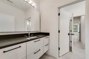 6411 Royal Ln, Dallas, TX 75230 - Photo 21
