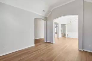 8012 Greenwood Dr, Plano, TX 75025 - Photo 5