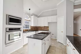8012 Greenwood Dr, Plano, TX 75025 - Photo 11