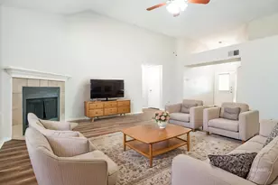 4742 Cornflower Dr, Arlington, TX 76018 - Photo 5