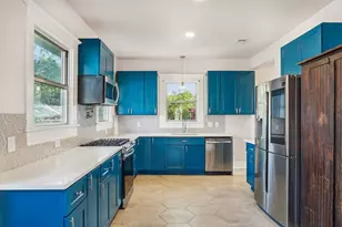 816 W Congress St, Denton, TX 76201 - Photo 13
