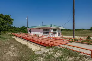 9752 Co Rd 341, Muenster, TX 76252 - Photo 11