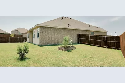 319 Sedalia Trail, Justin, TX 76247 - Photo 23
