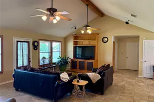 107 Ridgeview, Whitney, TX 76692 - Photo 3
