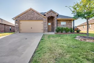 41 Kramer Ln, Sanger, TX 76266 - Photo 1