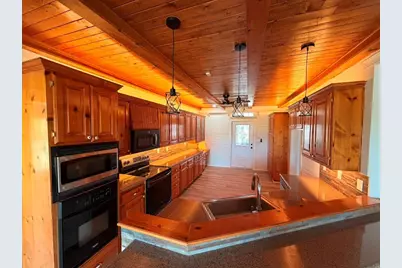 648 County Road 1591, Sunset, TX 76270 - Photo 9