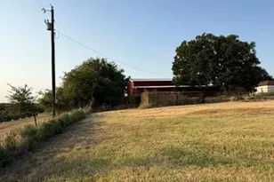 648 Co Rd 1591, Sunset, TX 76270 - Photo 31