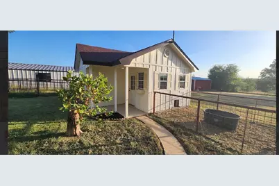 648 County Road 1591, Sunset, TX 76270 - Photo 23