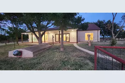 648 County Road 1591, Sunset, TX 76270 - Photo 7