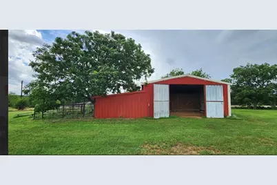648 County Road 1591, Sunset, TX 76270 - Photo 21