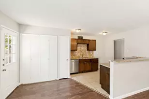5225 Knox Dr, The Colony, TX 75056 - Photo 11