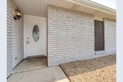 5225 Knox Drive, The Colony, TX 75056 - Photo 3