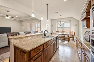 116 Camouflage Cir, Willow Park, TX 76008 - Photo 11
