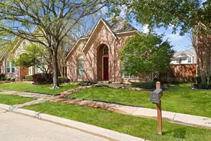 8609 Old Oak Dr, Irving, TX 75063 - Photo 1