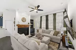 8609 Old Oak Dr, Irving, TX 75063 - Photo 5
