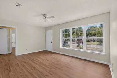1317 Lakeside Drive, Garland, TX 75040 - Photo 5